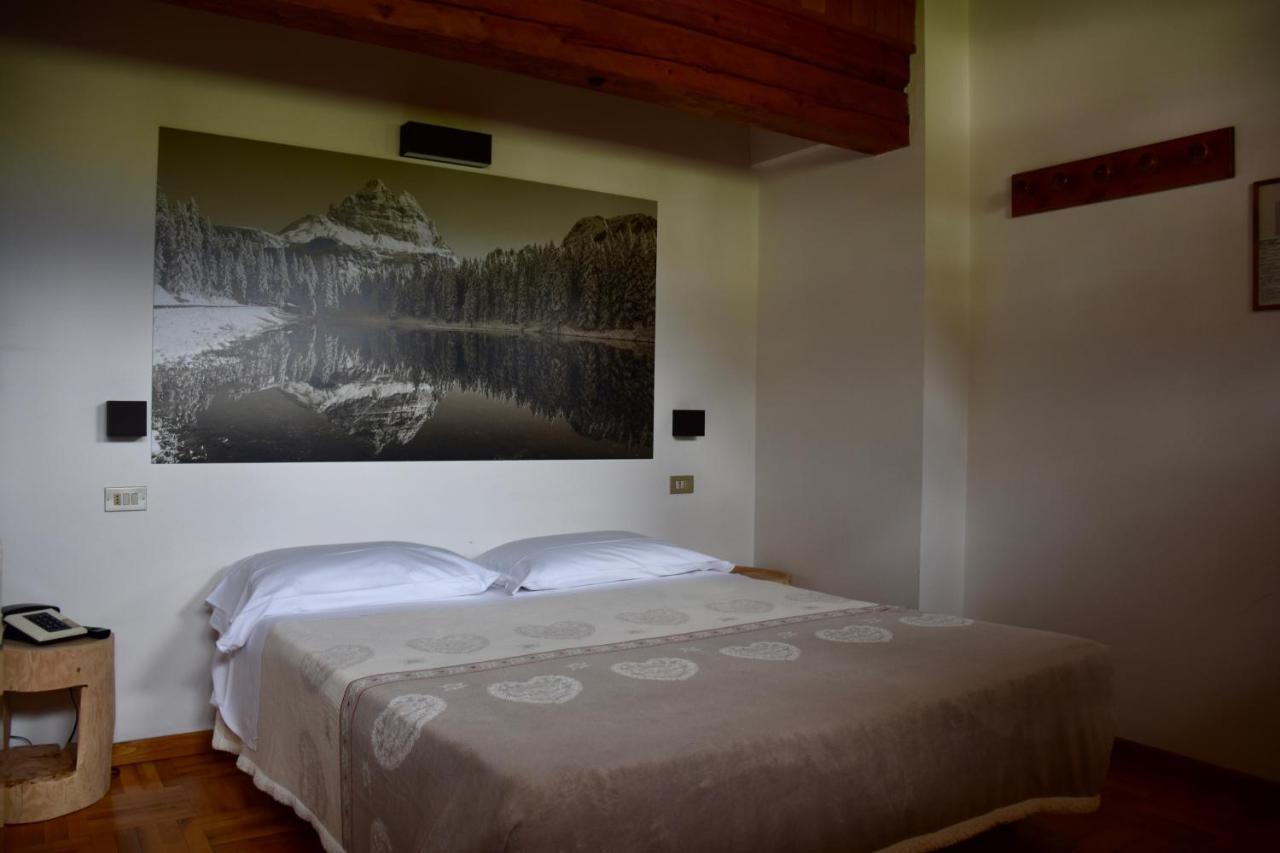 Albergo Meuble Victoria Auronzo di Cadore Bagian luar foto