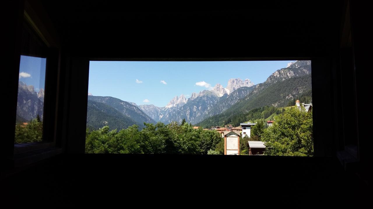 Albergo Meuble Victoria Auronzo di Cadore Bagian luar foto
