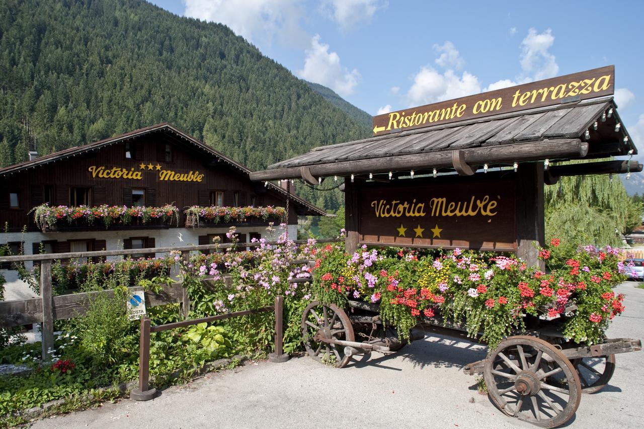 Albergo Meuble Victoria Auronzo di Cadore Bagian luar foto